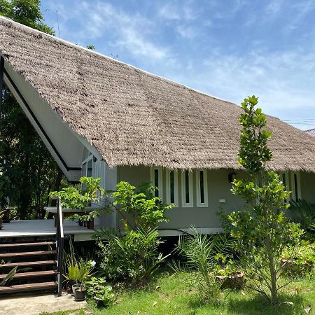 Royal Mountain View Ratchaburi Villa ภายนอก รูปภาพ