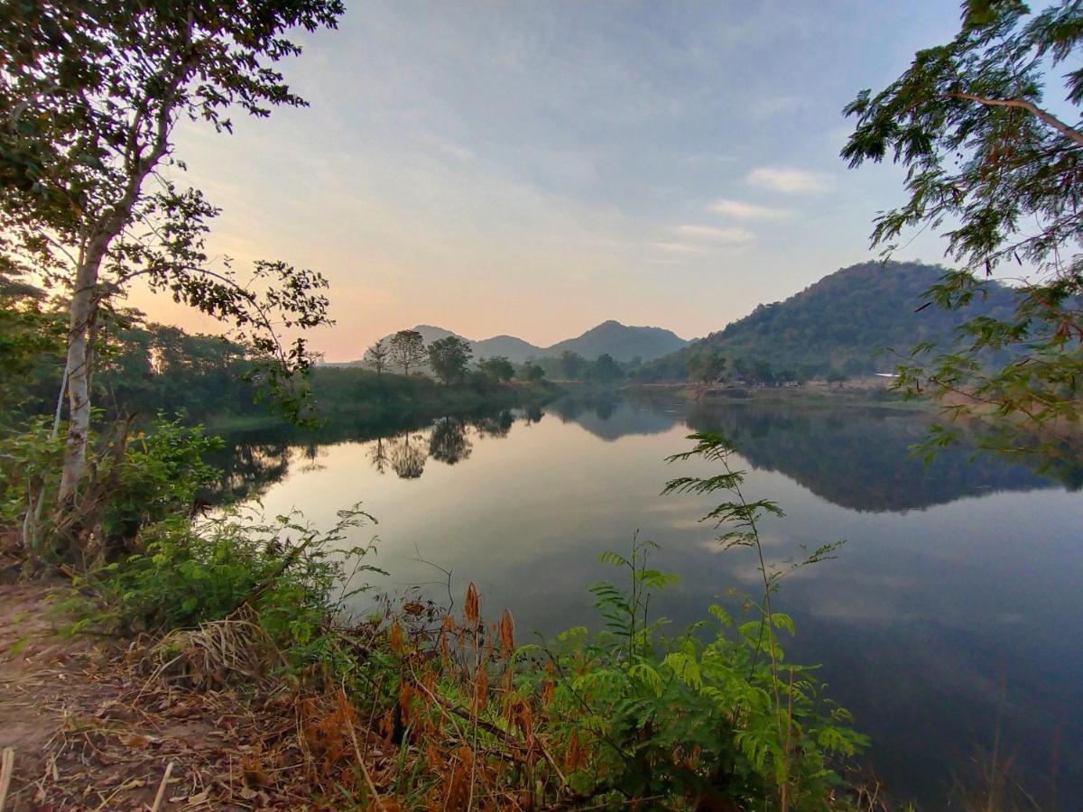 Royal Mountain View Ratchaburi Villa ภายนอก รูปภาพ