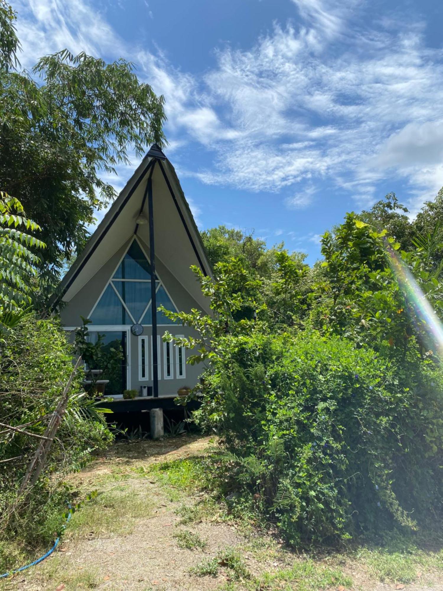 Royal Mountain View Ratchaburi Villa ภายนอก รูปภาพ
